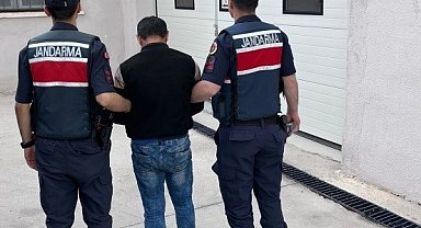 10 yıl 5 ay hapis cezasıyla aranan şahsı jandarma yakaladı