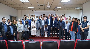 27 Mayıs darbesinin 63. yılında ünlü tarihçi Prof. Dr. Akkoyun'un anlattıkları dinleyenleri duygulandırdı