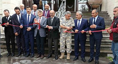 Açık alanda yeni eserlerin de eklendiği DPÜ Müzesi düzenlenen törenle hizmete sunuldu