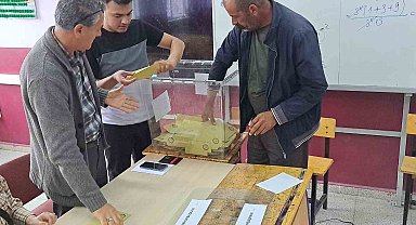 Adilcevaz'da oy sayımı başladı