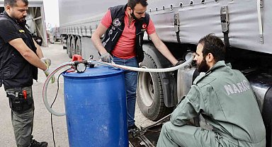 Ağrı'da tırın yakıt deposunda 537 kilo 250 gram metamfetamin ele geçirildi