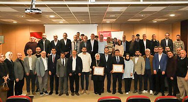 AK Parti Düzce milletvekilleri mazbatasını aldı