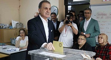 AK Parti Sözcüsü Çelik: "Türkiye bir kere daha büyük bir demokrasi sınavını bütün gücünü göstererek veriyor"