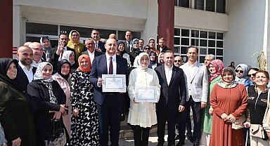 AK Parti Yalova milletvekilleri mazbatalarını aldı