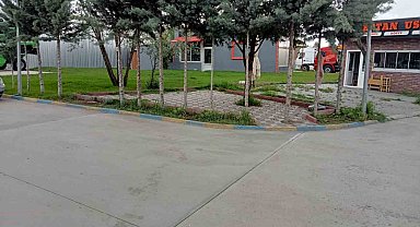 Akaryakıt istasyonunda motoru patlayan araç faciaya sebep oluyordu