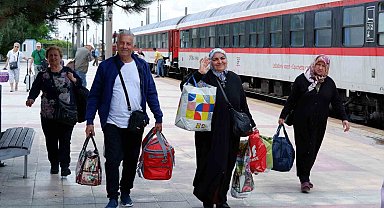Akın akın gelen gurbetçiler, "Türkiye'yi kıskanıyorlar, Almanya da çok pahalı"