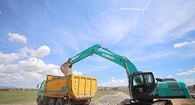 Aksaray Belediyesi altyapı çalışmalarını 10 mahallede yürütüyor