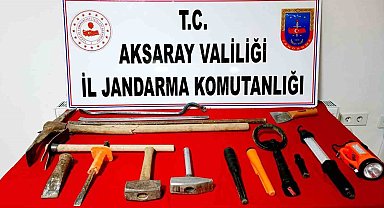 Aksaray'da definecilere jandarma baskını: 3 gözaltı