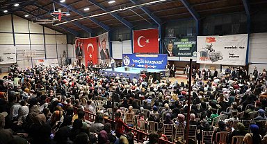 Akyazı'da gençlik, Hayati İnanç'la buluştu