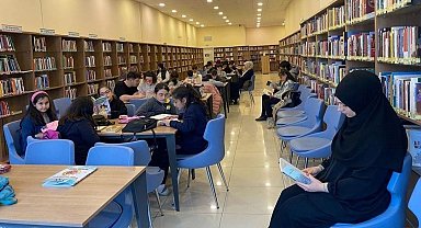 Altınova'da anneler çocuklarıyla kitap okudu