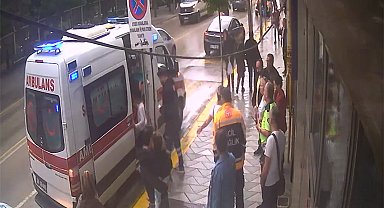 Aniden caddeye fırlayan çocuğa araba çarptı