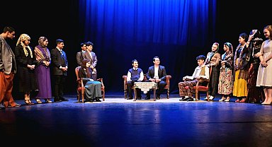 AVP Sahnesi'nde mezuniyet coşkusu