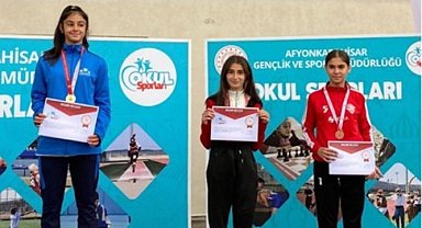 Aydınlı sporcular Afyon'dan madalya ile döndü