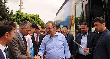 Bakan Kasapoğlu, depremde görev yapan itfaiye personeli ile buluştu