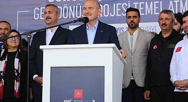 Bakan Soylu, Cerablus'ta 'Güvenli Gönüllü Onurlu Geri Dönüş Projesi'nin temel atma törenine katıldı