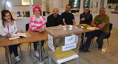 Balıkesir'de oy verme işlemi başladı