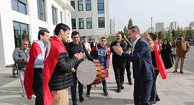 Başakşehir'in özel gençler davul zurnalı asker eğlencesi