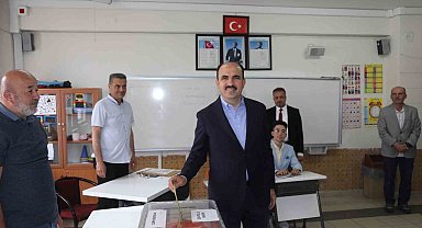 Başkan Altay Cumhurbaşkanlığı ikinci tur seçimi için oyunu kullandı