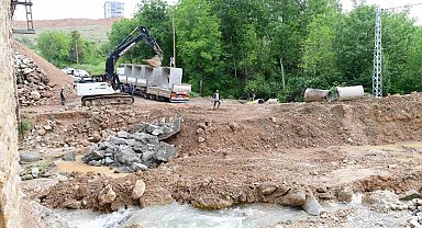 Başkan Çınar, dere ıslah ve yol yenileme çalışmalarını inceledi