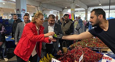 Başkan Hürriyet: "Pazarcı esnafı emeğin, alın terinin sembolüdür"