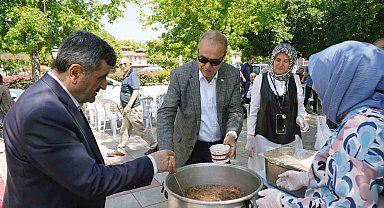 Başkan Uzundemir Müftülük hayır panayırına katıldı