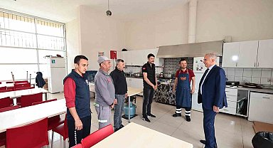 Başkan Zolan, Büyükşehir'in yardım meleklerini yalnız bırakmadı