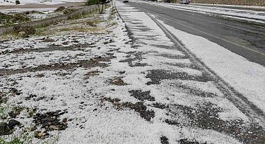 Batman'da dolu yağışı trafiği olumsuz etkiledi