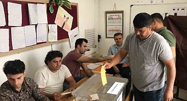 Batman'da oy verme işlemi başladı