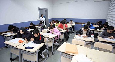 Bayraklı'da sınav heyecanı