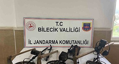 Bilecik'te tarihi eser bulmak için kazı yapanlara suçüstü