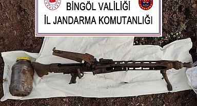 Bingöl'de toprağa gömülü patlayıcı madde ele geçirildi