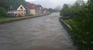 Bosna Hersek ve Hırvatistan'da sel