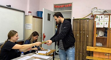 Bursa'da milyonlar sandık başına gitti