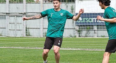 Bursaspor, Özlüce'de kampa girdi