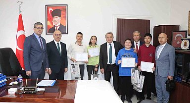 Bütün soruları bilerek il şampiyonu oldular