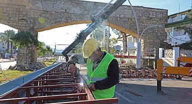 Büyükşehir Belediyesi Kemer giriş takını yeniledi