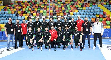 Büyükşehir hentbol yarı final için sahaya çıkıyor