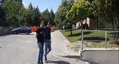 Camide hırsızlık yapan şüpheli kameralara yansıdı