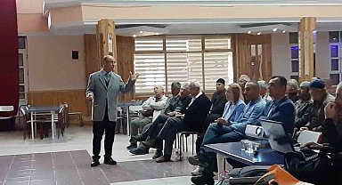 Çiftçiler bilmediklerini bu toplantıda öğrendi