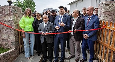 Çukurca'da "Sınırsız" adlı resim sergisi açıldı