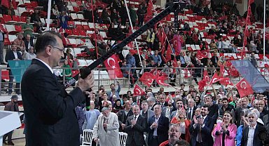 Cumhurbaşkanı Erdoğan: "Eskişehir pazar günü sandıkları patlatmaya hazır mı?"