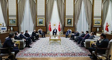 Cumhurbaşkanı Erdoğan, TBMM Başkanı Şentop ve Cumhur İttifakı liderlerini kabul etti