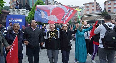 Cumhurbaşkanı Erdoğan'ın hemşehrileri kutlamalara başladı