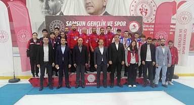 Curlingte heyecan sürüyor