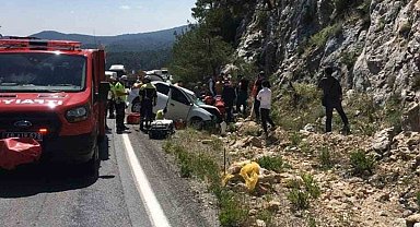 Denizli yolunda kaza: 1'i ağır 2 yaralı