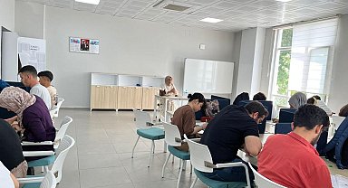 Depremzede öğrencilere eğitim desteği