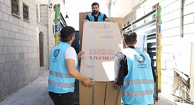 Depremzede vatandaşlara eşya desteği