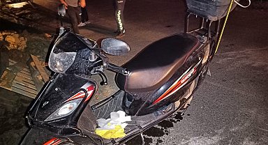 Direksiyon hakimiyetini kaybeden motosiklet sürücüsü yaralandı