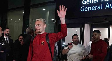 Dursun Özbek: "Cumhuriyet'in 100. yılında, Cumhuriyet'in yüzü Galatasaray şampiyon oldu"