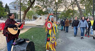 Ekvator ve Peru'dan İstanbul'a müzik yapmaya geldiler